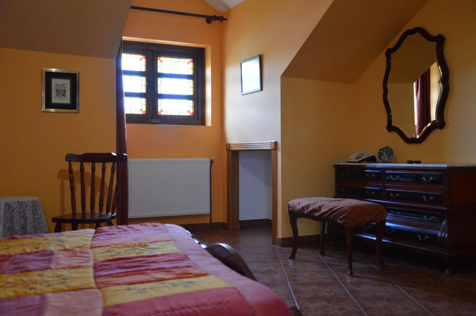 Hotel Mar De Queo Carballo Eksteriør bilde