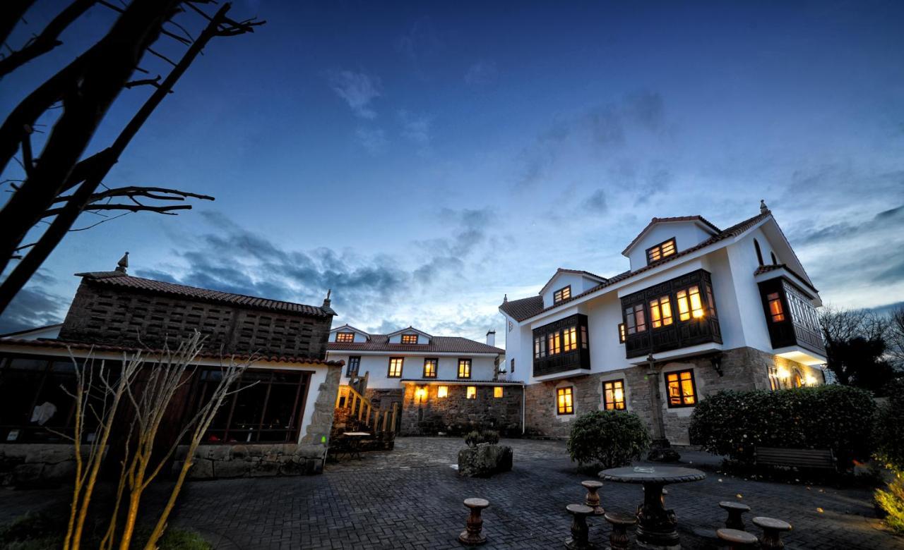 Hotel Mar De Queo Carballo Eksteriør bilde